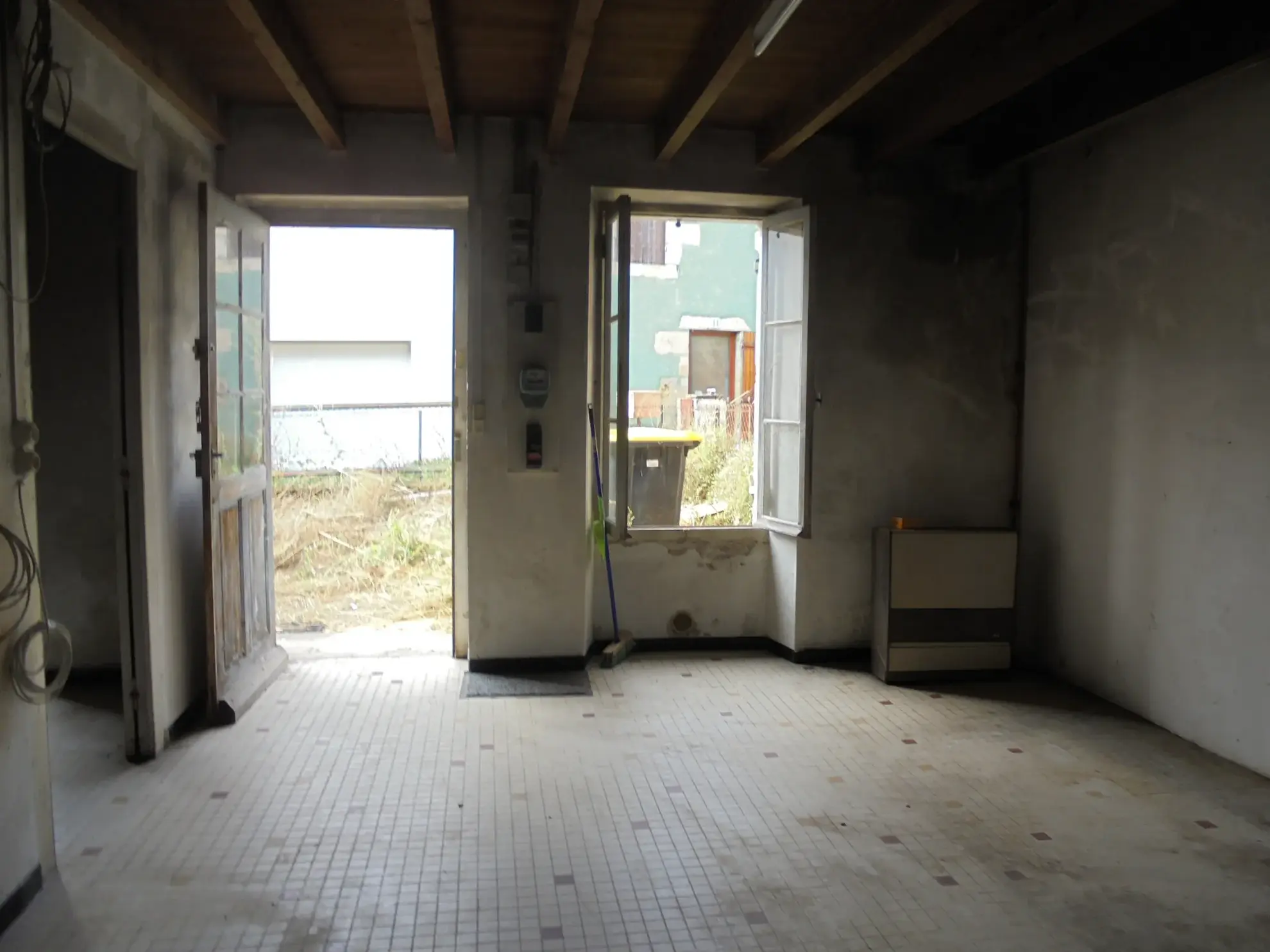 Maison ancienne de 44 m² avec jardin et parking proche de La Réole 