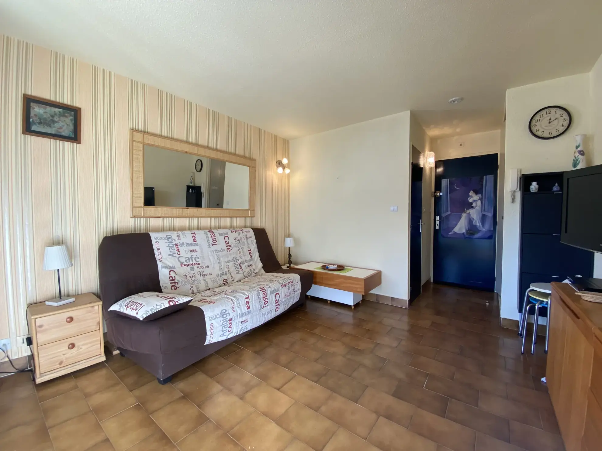 Studio meublé avec piscine et parking à Agde, proche du port et de la plage 