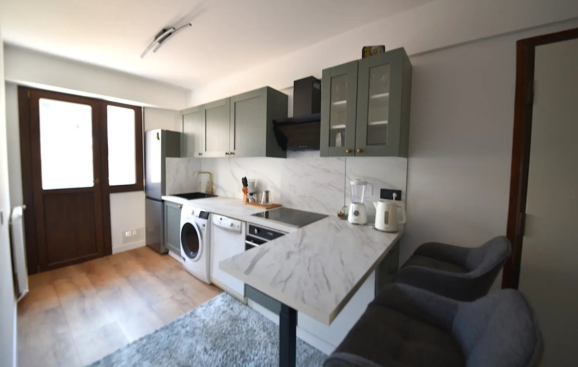 Charmant appartement 2 pièces rénové avec balcons à Nice - Quartier Bas St Roch 