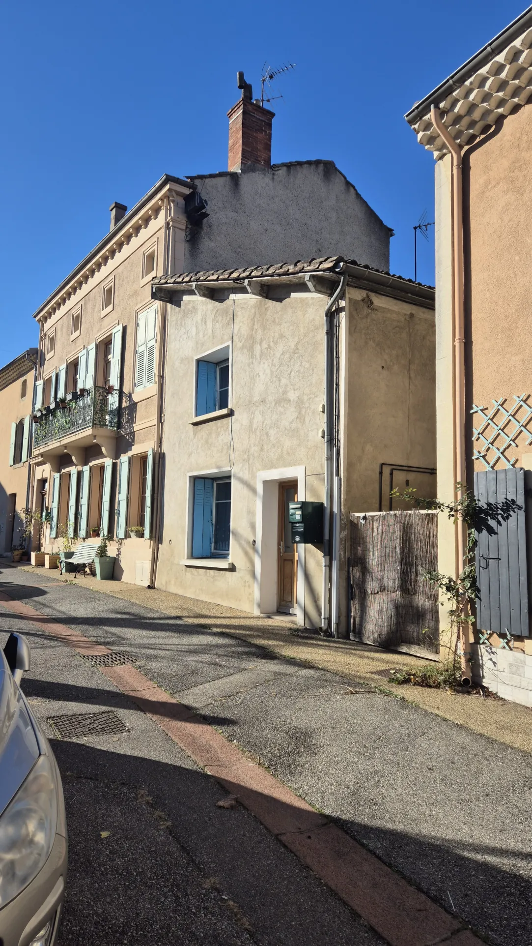 Maison de ville avec deux appartements à Beaumont-lès-Valence 