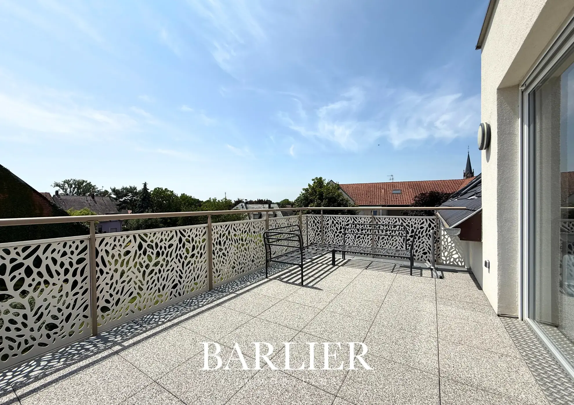Appartement 3 pièces neuf avec terrasse, parking et garage à Geudertheim 