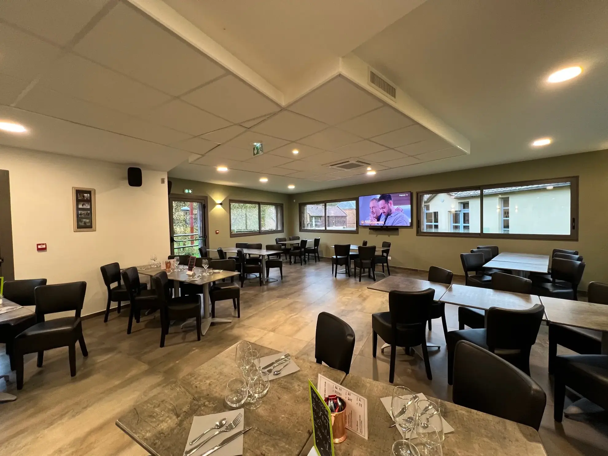 A vendre fonds de commerce bistrot et restauration à Mons-Boubert en Baie de Somme 