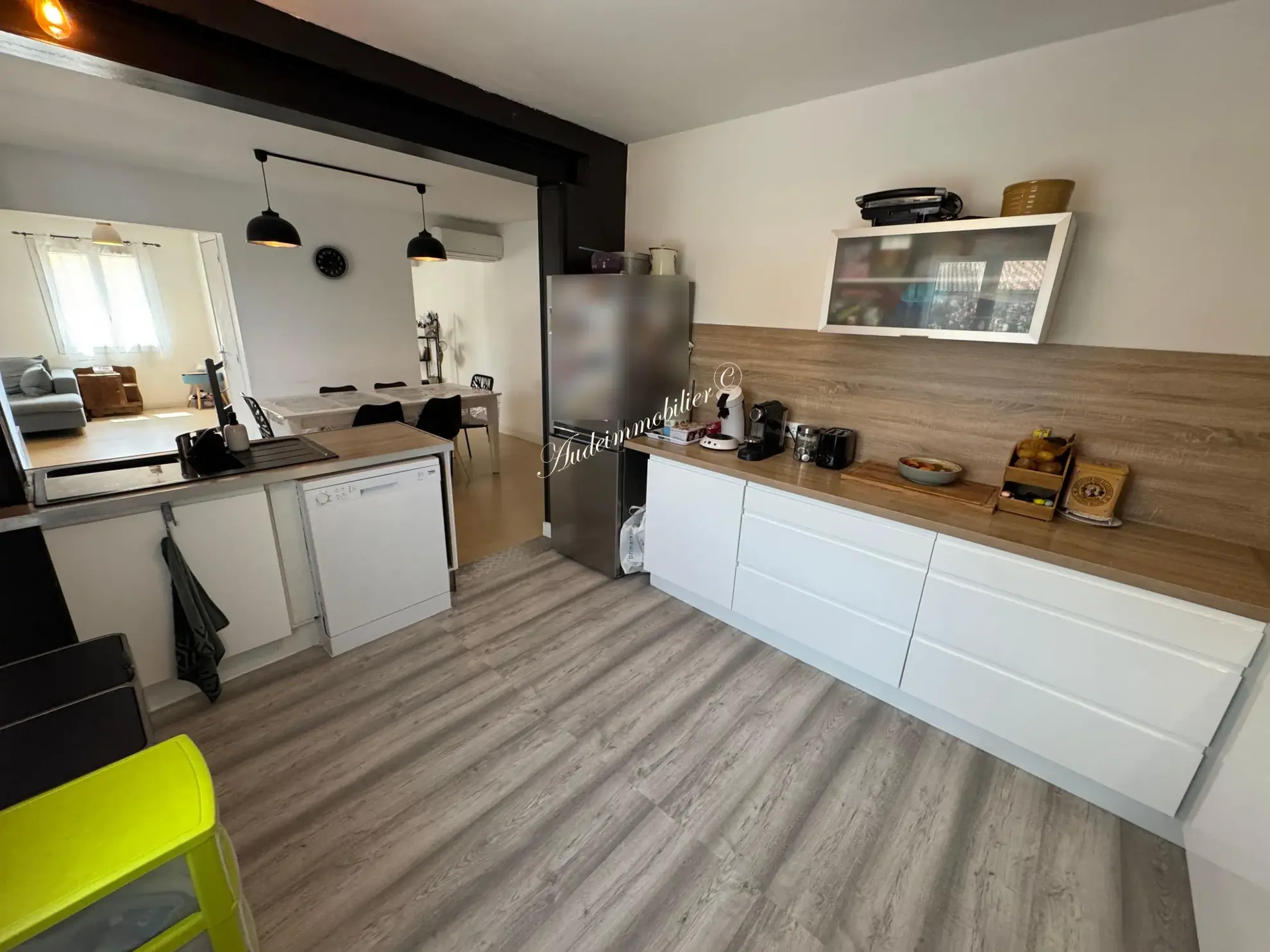 Belle villa de plain-pied avec garage et terrasse à Limoux 