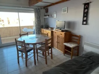 Charmant appartement duplex avec terrasse et garage à Marseillan Plage