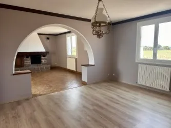 Maison à rénover de 132 m² à Plouescat, proche plages et services