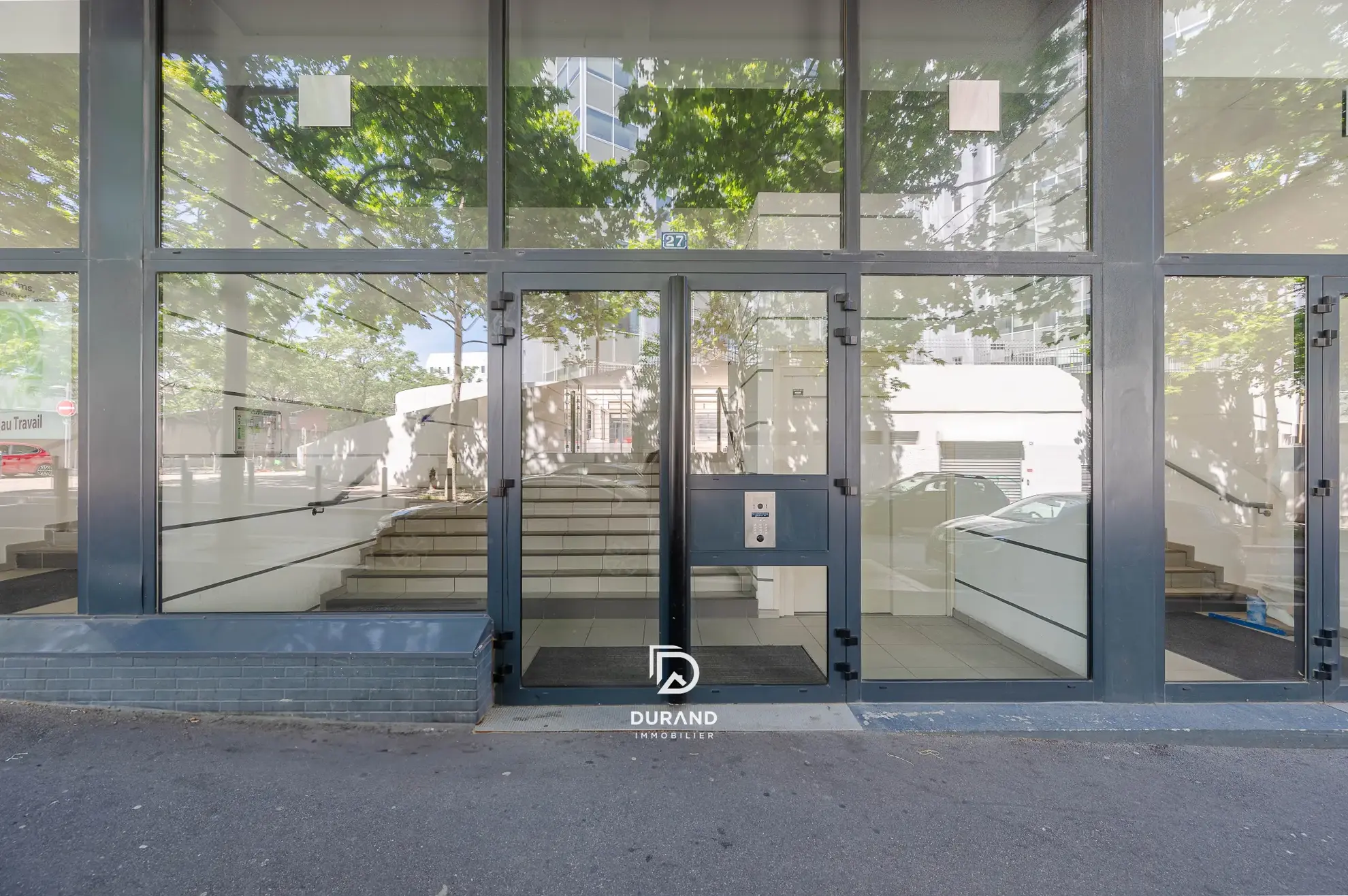 Appartement T3 avec terrasse à Marseille La Joliette – centre-ville et vue dégagée 
