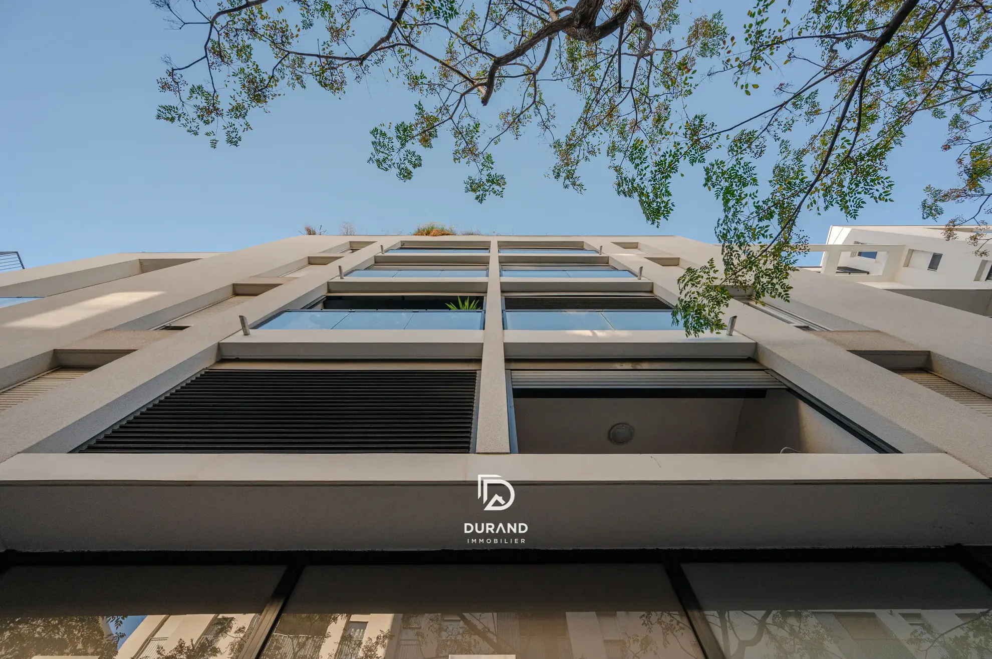 Appartement T3 avec terrasse à Marseille La Joliette – centre-ville et vue dégagée 