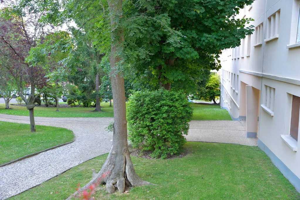 Chambres de service à Saint Germain en Laye à vendre, investissement rentable