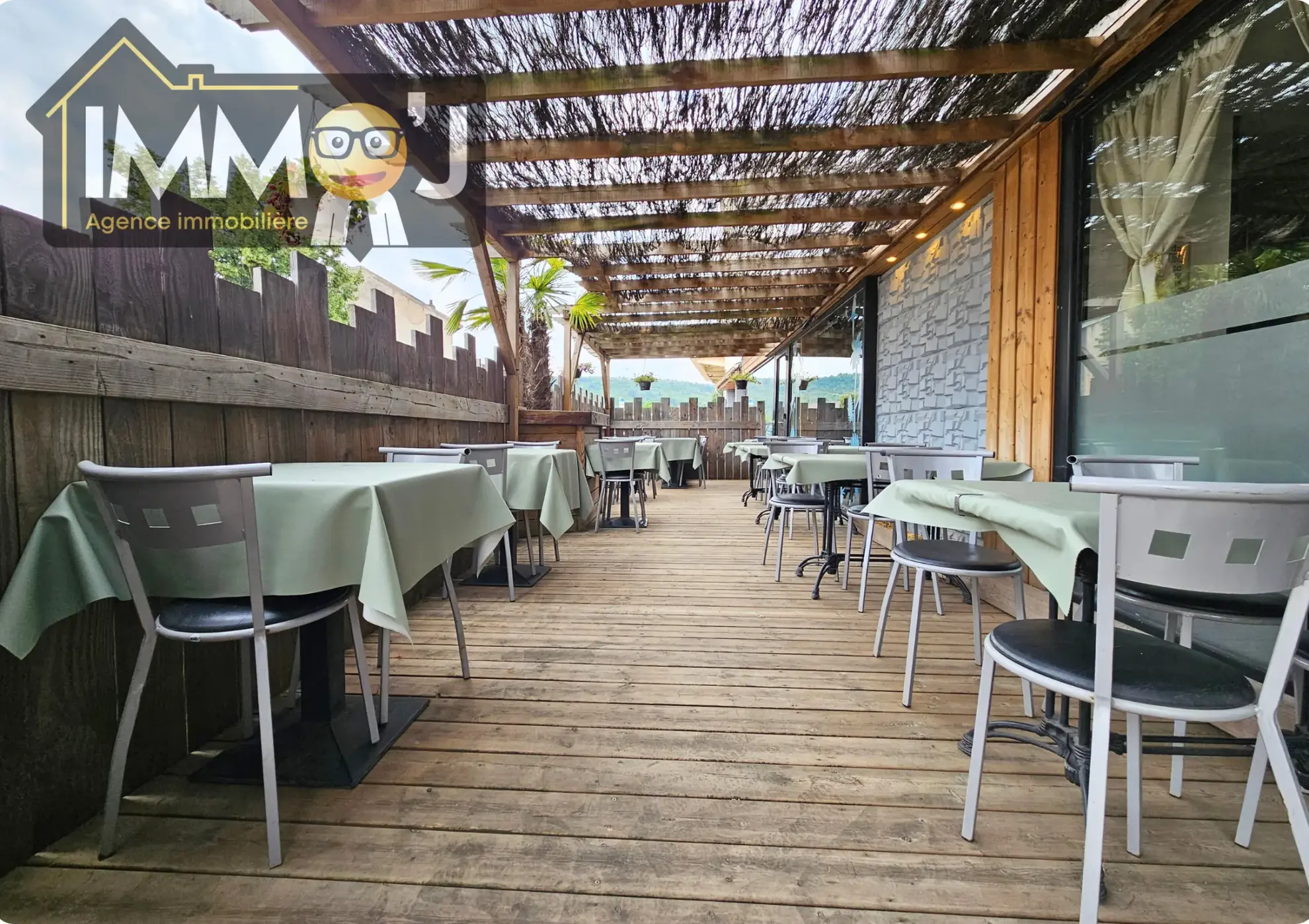 Local commercial de 162 m² à vendre à Neuves-Maisons avec terrasse et jardin 