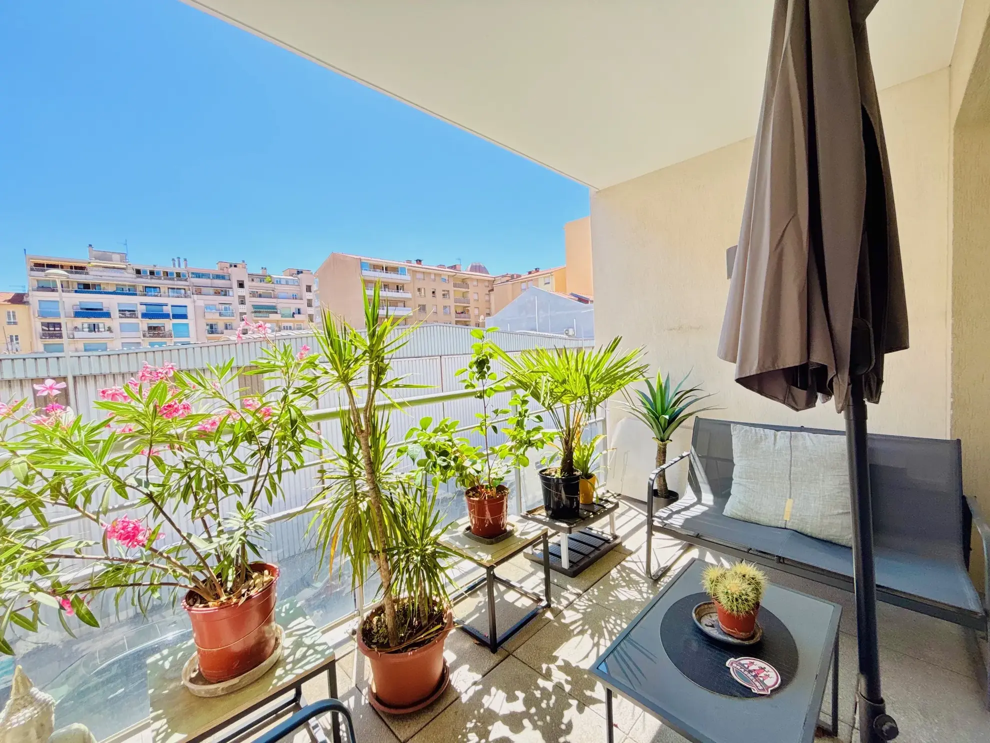 Studio à Nice Riquier de 21,39 m² avec terrasse, lumineux, proche transports