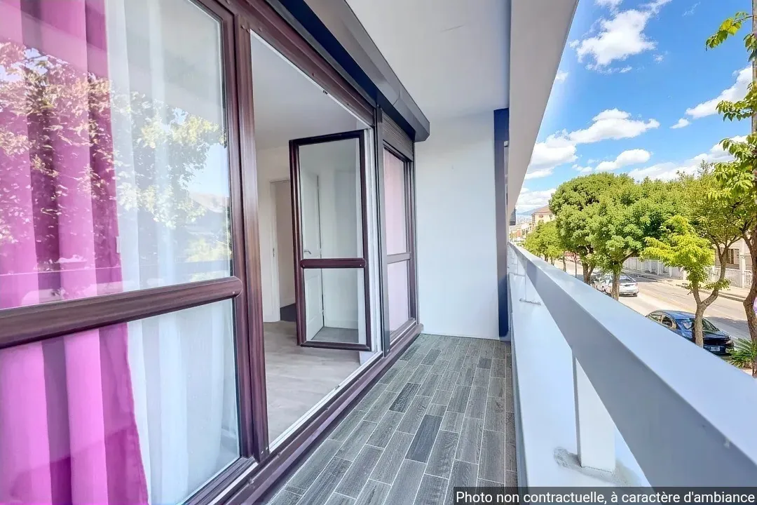 Appartement 4 pièces à Reims Saint-Remi, 80 m² avec balcon et cave