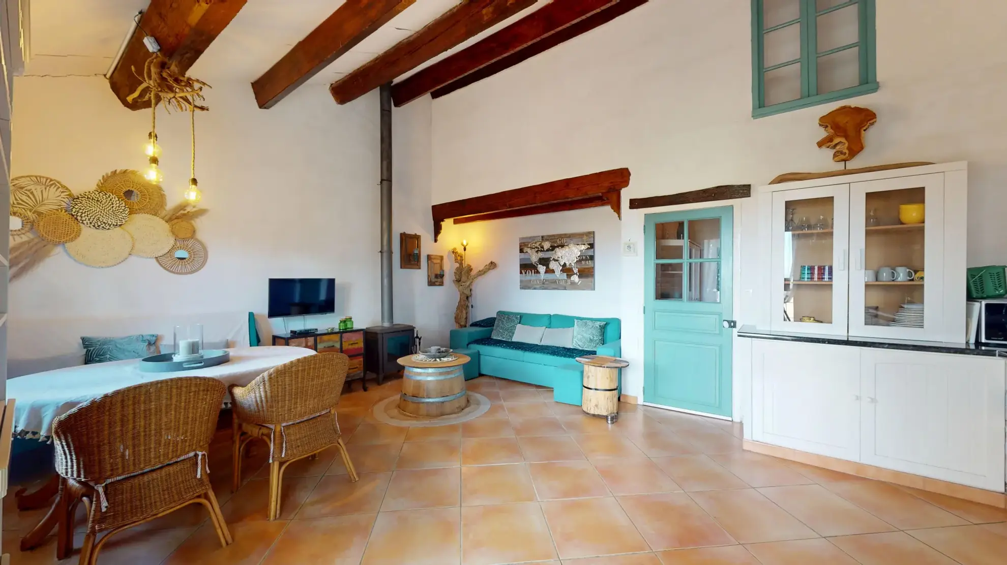 Maison de village en pierres avec vue panoramique à Escales dans les Corbières 