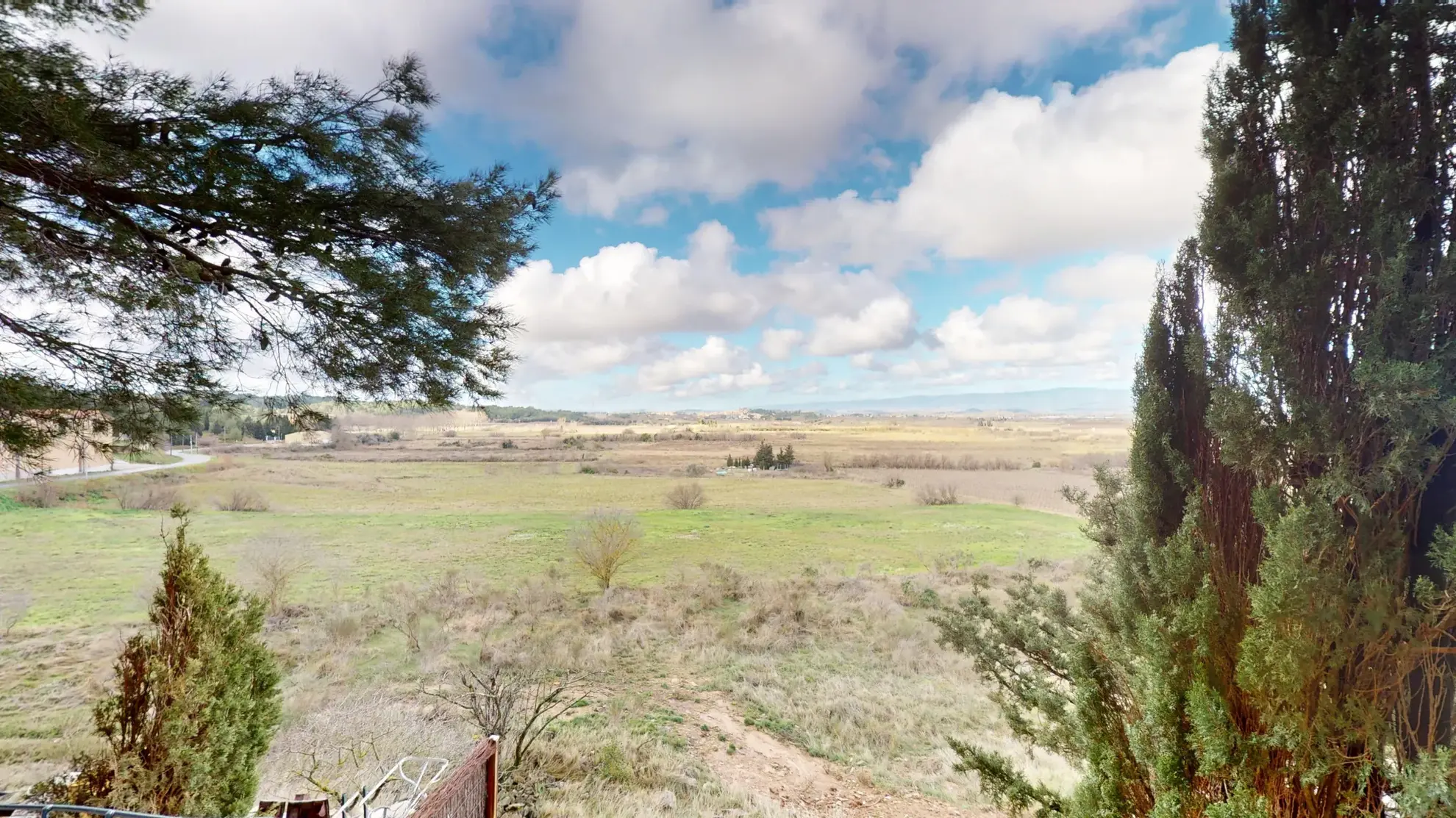 Maison de village en pierres avec vue panoramique à Escales dans les Corbières 