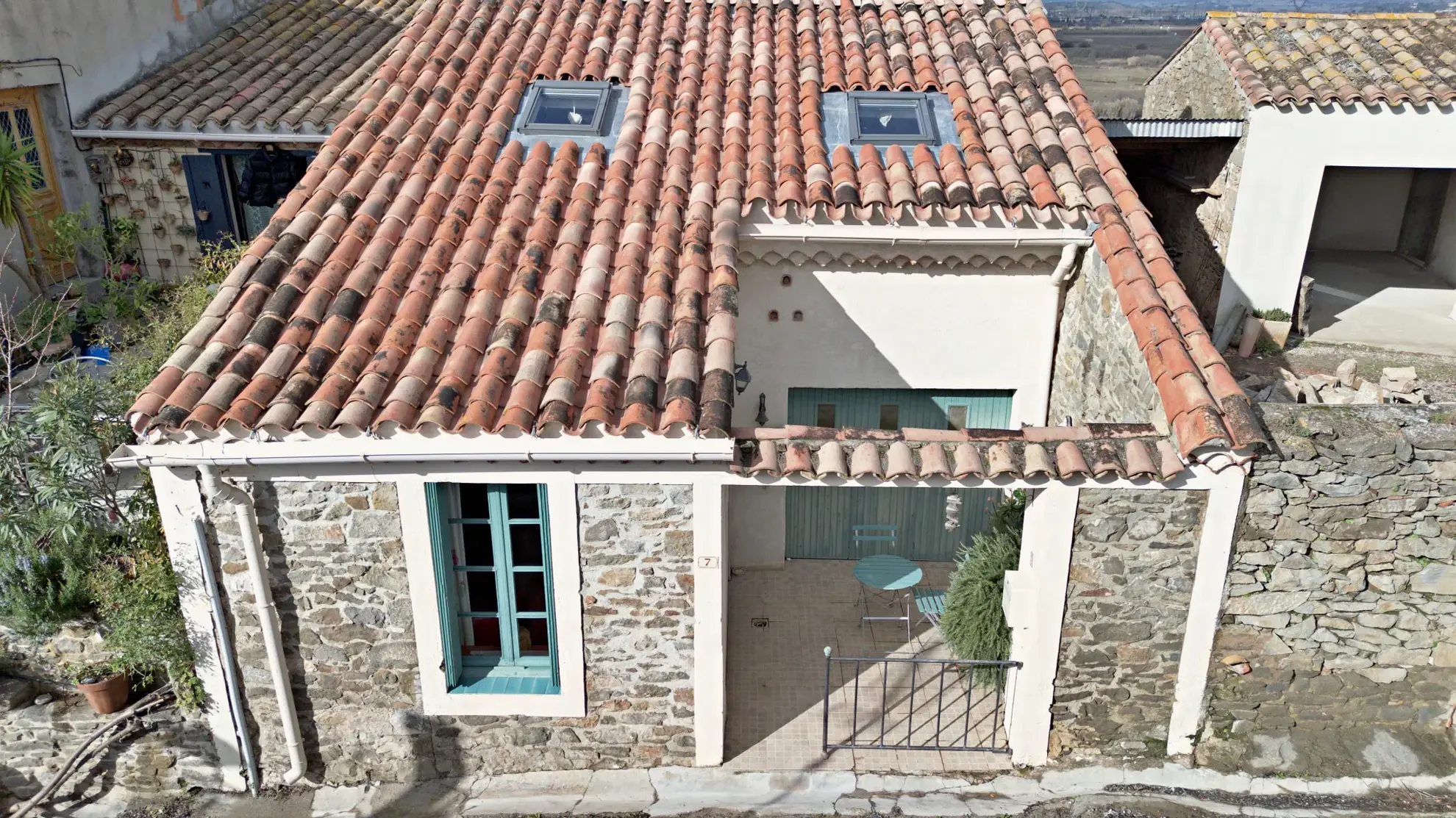 Maison de village en pierres avec vue panoramique à Escales dans les Corbières 