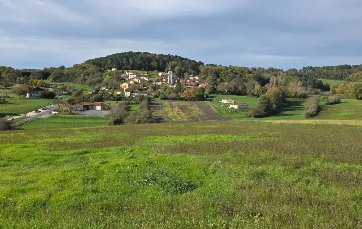 Maison neuve avec vue panoramique à L’eguillac-de-l'Auche 