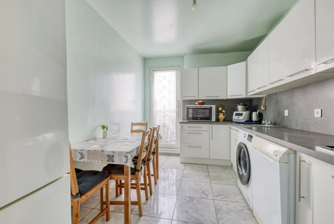 Bel appartement de 73 m² en centre-ville avec balcon et parking sécurisé 