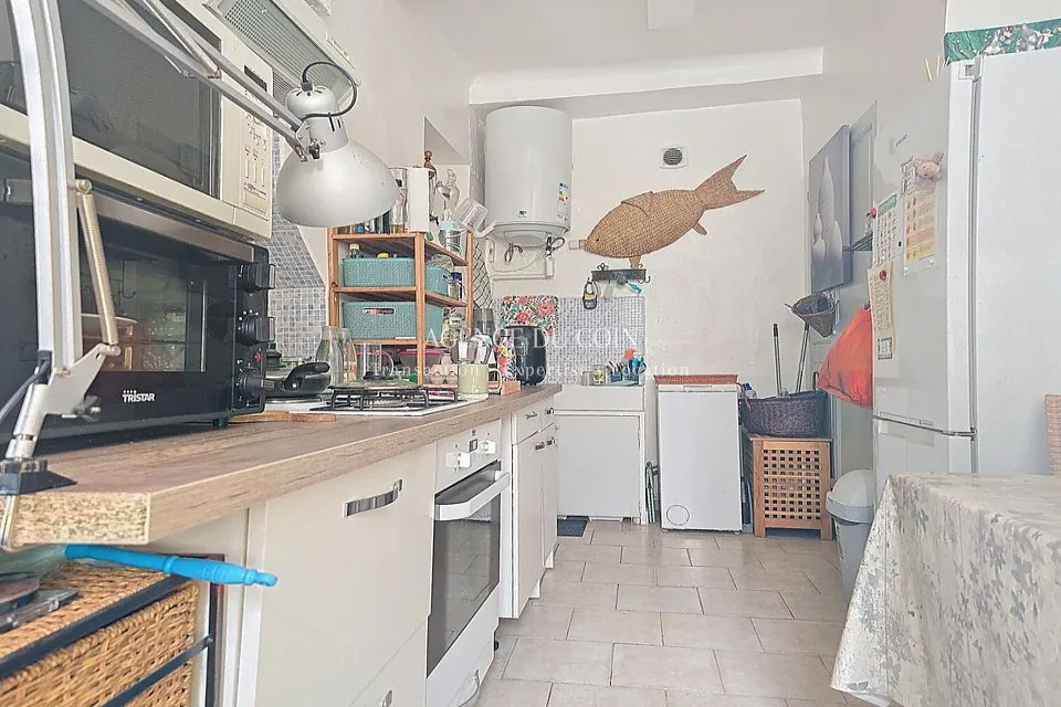 À Vendre Appartement 2 Pièces à Trans-en-Provence - 53 m² avec Cave 