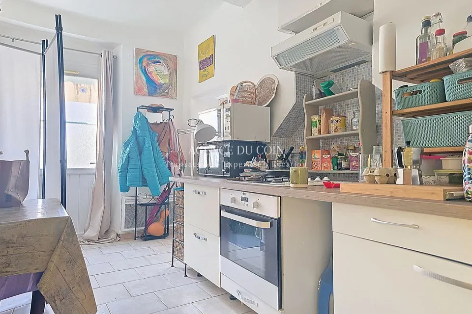 À Vendre Appartement 2 Pièces à Trans-en-Provence - 53 m² avec Cave 