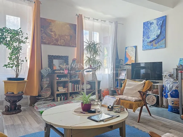 À Vendre Appartement 2 Pièces à Trans-en-Provence - 53 m² avec Cave