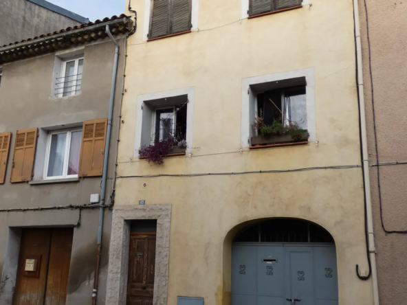 Appartement T3 de 59m2 à Cuers – Investissement locatif rentable en centre-ville