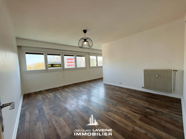 Appartement 3 pièces rénové avec balcon, garage et cave à Le Ban Saint-Martin