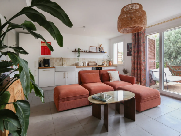 Appartement T3 lumineux avec terrasse et garage à Toulon, rénové en 2021