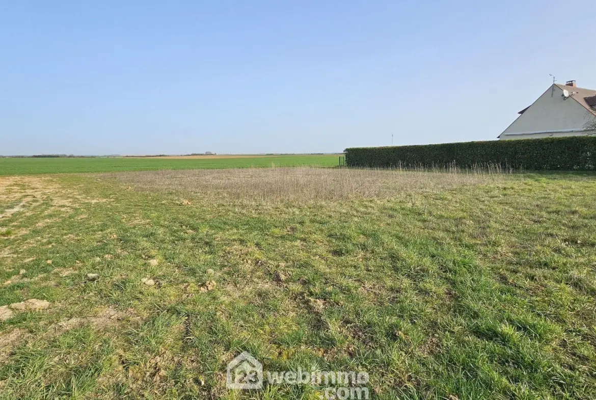 Achat terrain constructible de 1331 m² à Guercheville, proche La Chapelle-la-Reine 