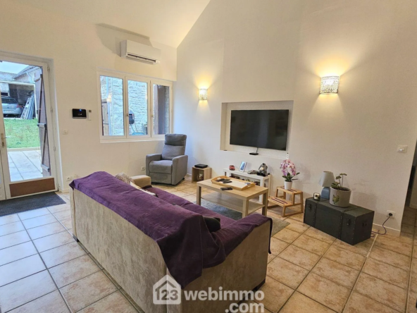 Maison lumineuse de 75 m² avec dépendance à Pithiviers, charme et possibilités d'aménagement