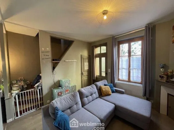 Maison de ville avec vue canal à Noyon – Investissement ou résidence principale