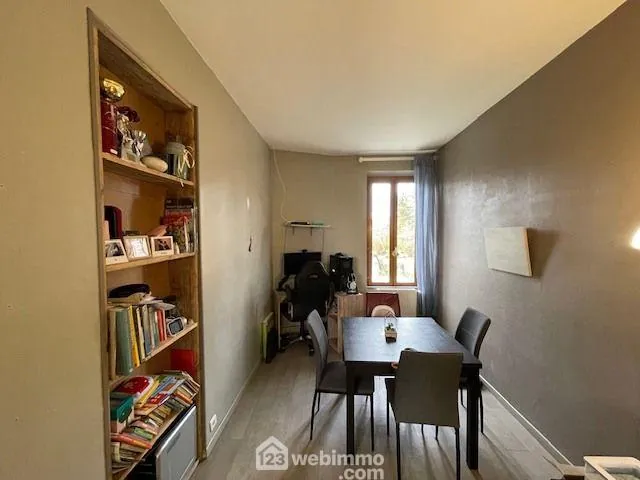 Maison de ville avec vue canal à Noyon – Investissement ou résidence principale 