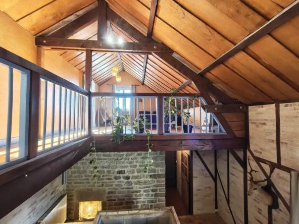 Belle maison de 200 m² avec jardin, garage et vue agréable à Petit-Mercey