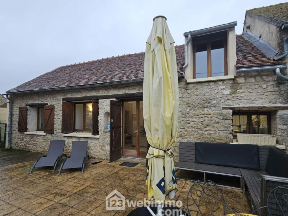 Maison en pierre de 71 m² avec dépendance près de Malesherbes