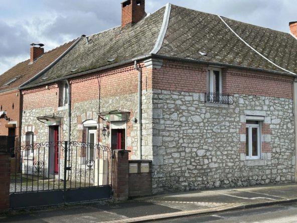 Maison semi-individuelle à vendre à Aulnoye-Aymeries – Charmante propriété avec dépendance