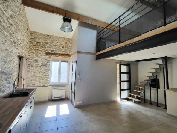 Maison de village rénovée à vendre à La Calmette - 45 m² avec garage