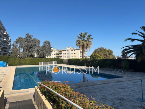 Bel appartement 2 pièces avec vue mer à Nice Ouest dans résidence sécurisée