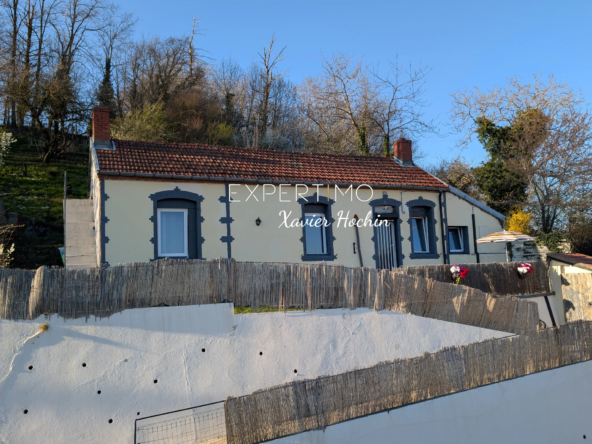 Maison rénovée de 42 m2 à Saint-Éloy-les-Mines, terrain de 700 m2