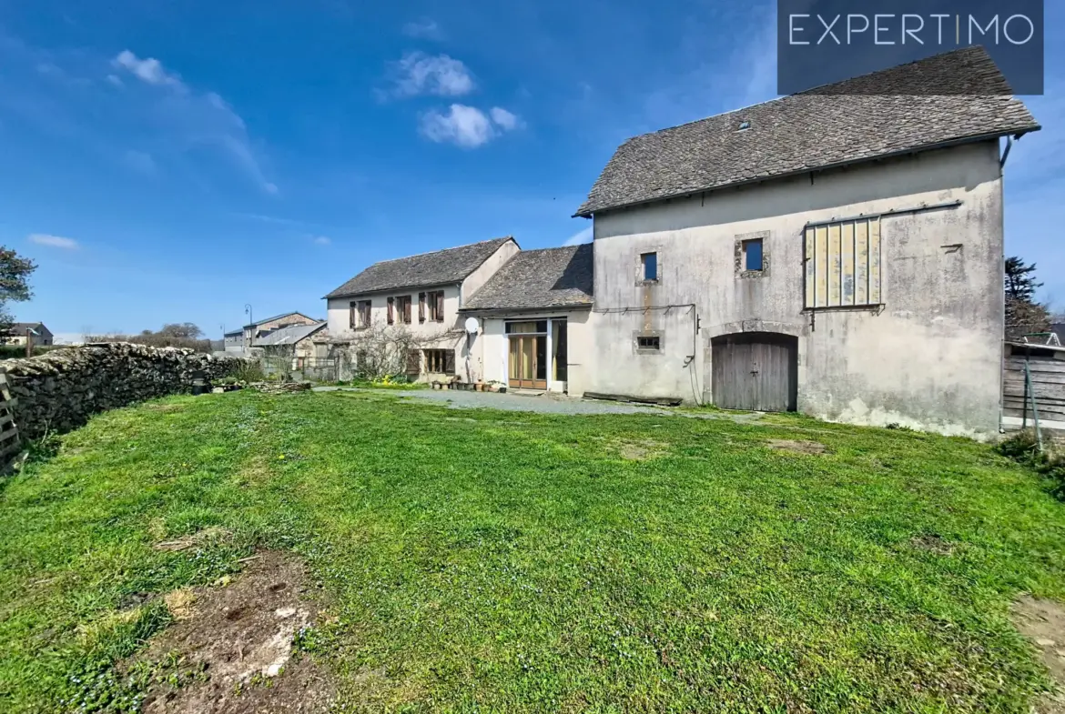 Maison de 130 m² avec 4 chambres et terrain à Alrance, project aménageable 