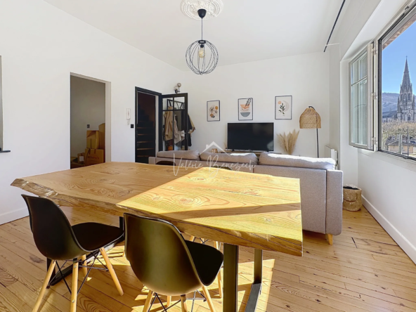 Superbe duplex T3 lumineux avec vue dégagée à Saint-Affrique