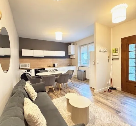 Bel appartement triplex lumineux de 2 chambres en centre-ville de Belfort