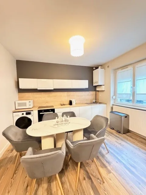 Bel appartement triplex lumineux de 2 chambres en centre-ville de Belfort 