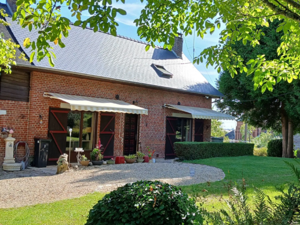Charmante maison en hauteur avec terrain indépendant à Chigny, Aisne