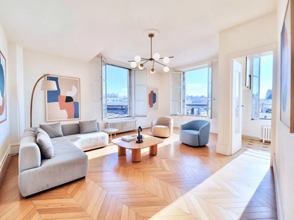 Studio à vendre à Versailles près du Château et de la Place du Marché Notre-Dame