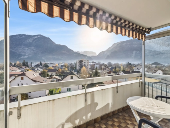 Vente d'un bel appartement de 77 m² à Cluses avec garage et cave