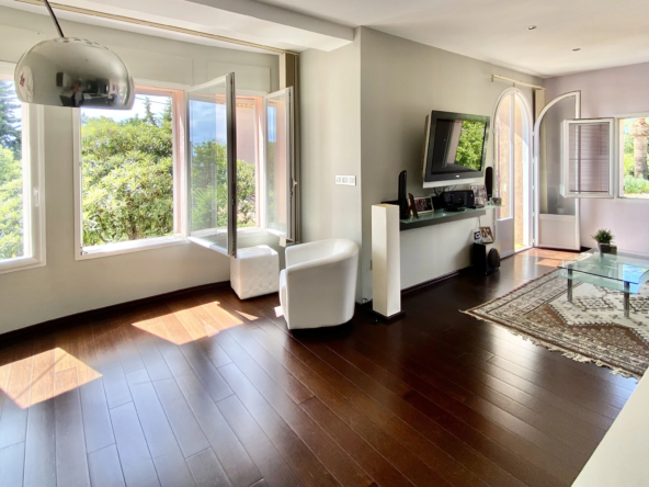 Superbe appartement T2/3 au centre de Bandol, proche plages et port