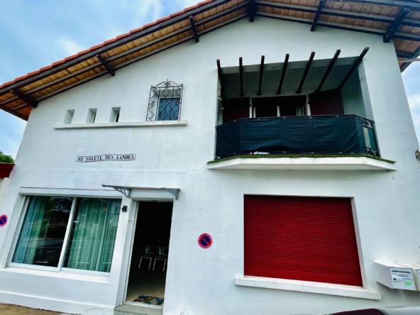 Bel appartement lumineux de 64 m² à Léon avec balcon et parking privé