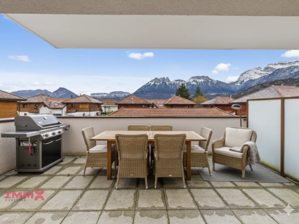 Appartement de type 2 à Duingt avec vue imprenable sur la Tournette