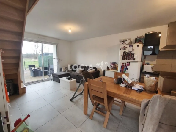 Appartement F3 rénové avec jardin et terrasse à Auxonne – Idéal résidence ou investissement