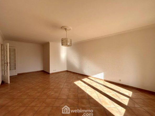 Appartement à vendre à Lucciana de 83 m² avec climatisation