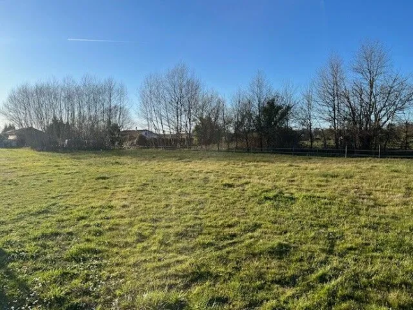 Terrain de 700 m² à La Force – Opportunité à saisir pour votre projet immobilier