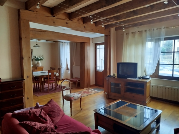 Maison de ville indépendante de 128 m² avec garage à Chalindrey